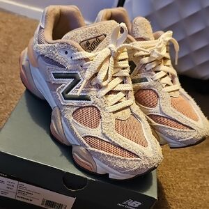 New Balance 9060 Sneakers